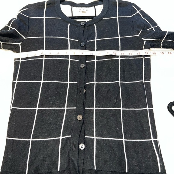 WOMEN'S Merona Button up cardigan Medium - Picture 4 of 6